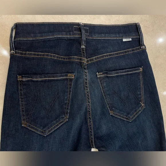 MOTHER The Mid Rise Dazzler Ankle Step Fray Off Limits Size 27
